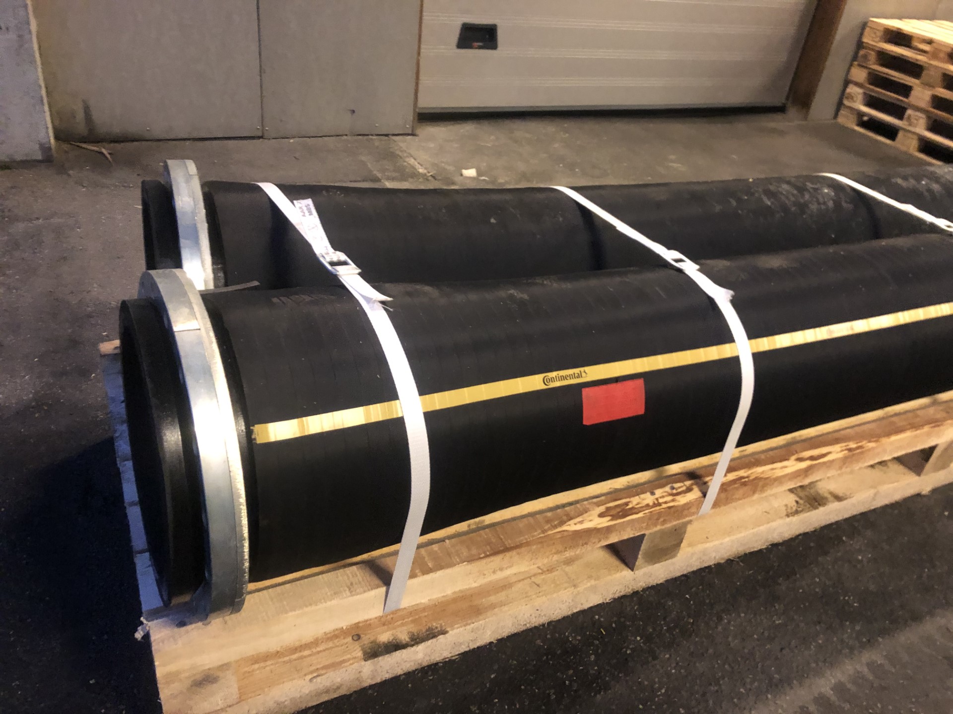 thumbnail_Swivel end - condi rubber fishfarming hose.jpg